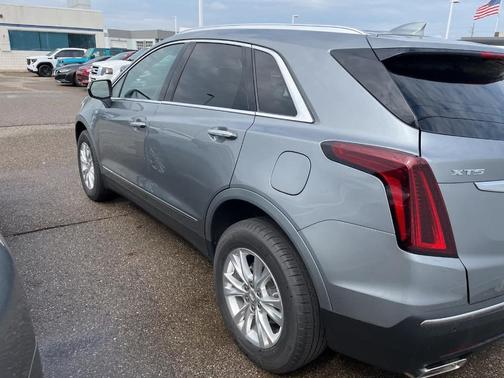 2024 Cadillac XT5 Luxury