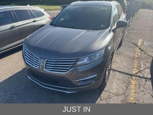 Magnetic Gray Metallic 2017 Lincoln MKC Reserve