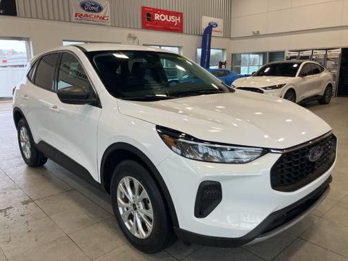 Oxford White 2023 Ford Escape Active