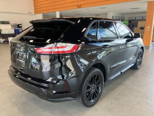 2023 Ford Edge ST-Line