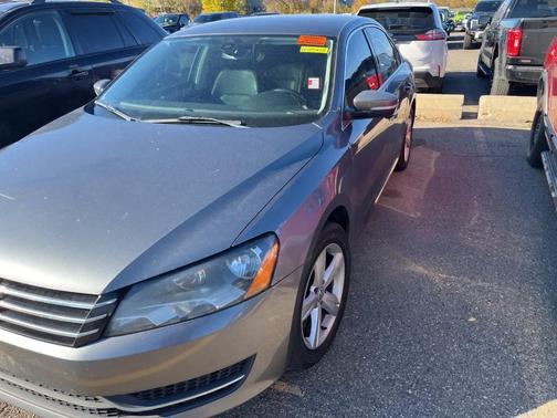 2013 Volkswagen Passat 2.5 SE