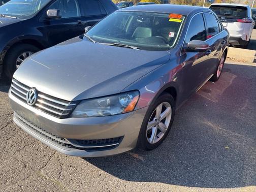 2013 Volkswagen Passat 2.5 SE