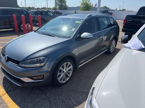 2017 Volkswagen Golf Alltrack TSI SE
