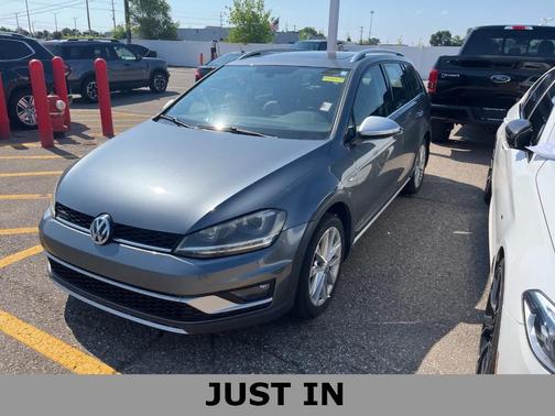 2017 Volkswagen Golf Alltrack TSI SE