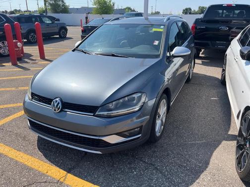 2017 Volkswagen Golf Alltrack TSI SE