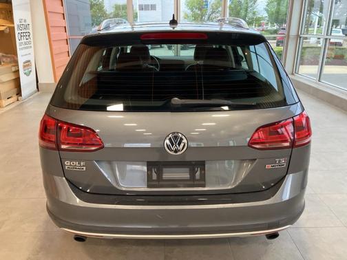 2017 Volkswagen Golf Alltrack TSI SE