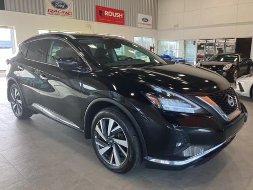 2023 Nissan Murano SL