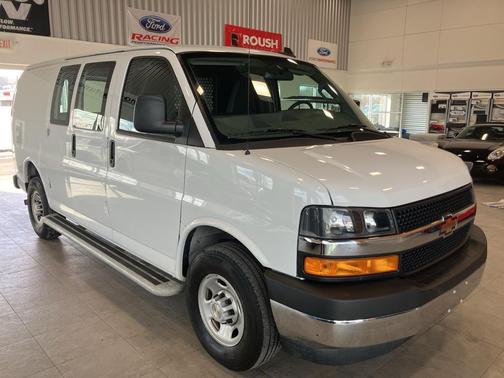2024 Chevrolet Express 2500 Work Van