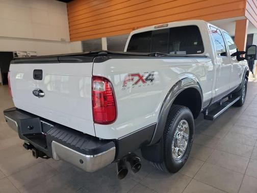 Oxford White 2015 Ford F-250 Lariat