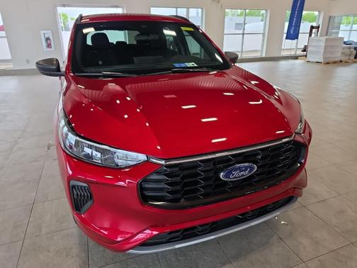 Rapid Red Metallic Tinted Clearcoat 2024 Ford Escape ST-Line