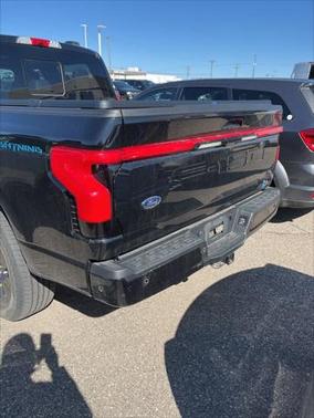 2023 Ford F-150 Lightning LARIAT