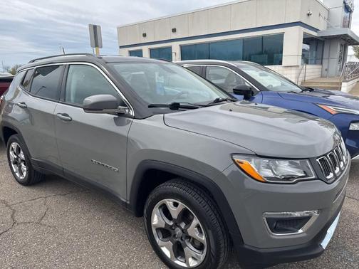 Sting Gray Clearcoat 2019 Jeep Compass Limited