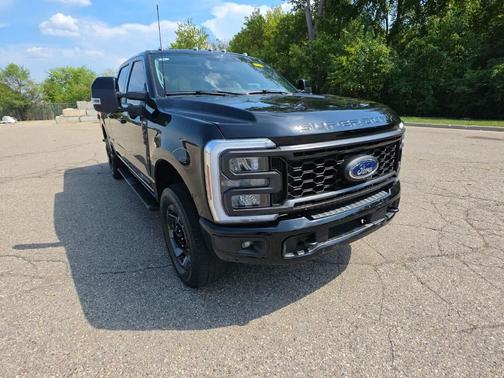 Agate Black Metallic 2024 Ford F-250 Lariat