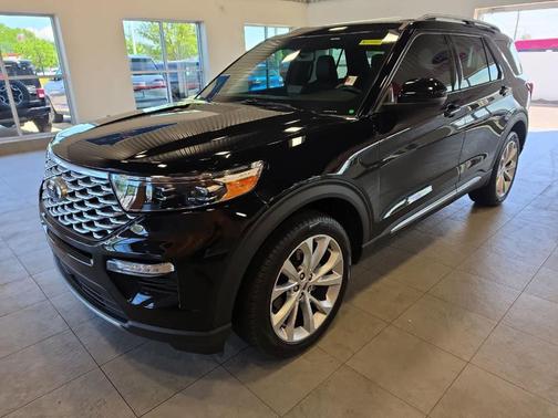 Agate Black Metallic 2023 Ford Explorer Platinum