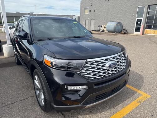 Agate Black Metallic 2023 Ford Explorer Platinum