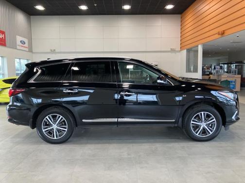 2018 INFINITI QX60 Base