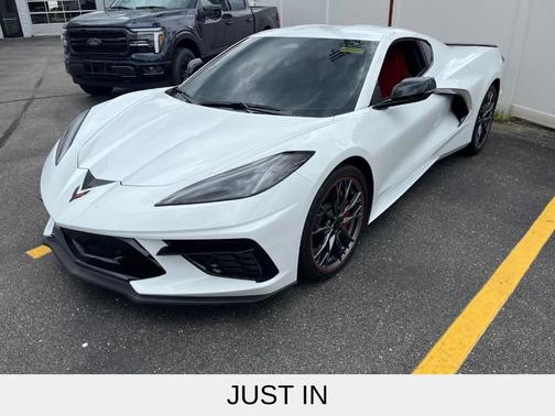 Arctic White 2024 Chevrolet Corvette Stingray w/1LT