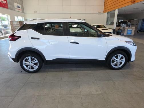 Fresh Powder 2022 Nissan Kicks S