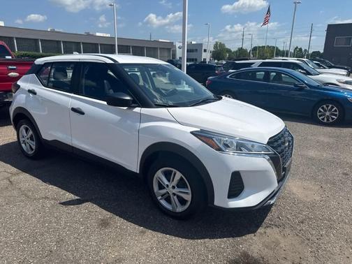 Fresh Powder 2022 Nissan Kicks S