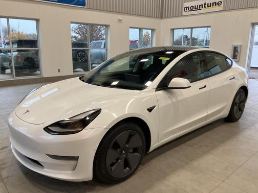 2021 Tesla Model 3 Long Range