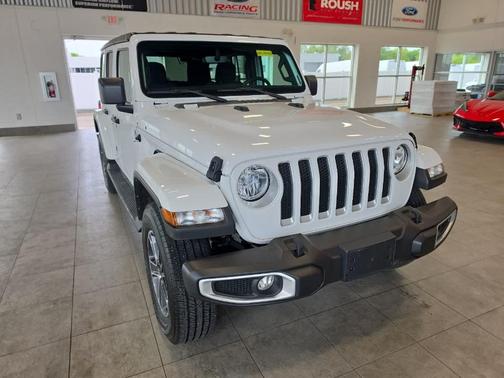 Bright White 2023 Jeep Wrangler Sahara