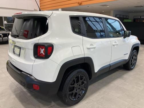 2023 Jeep Renegade Latitude