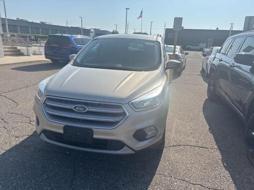 White Gold Metallic 2017 Ford Escape SE
