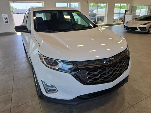 White 2019 Chevrolet Equinox 1LT