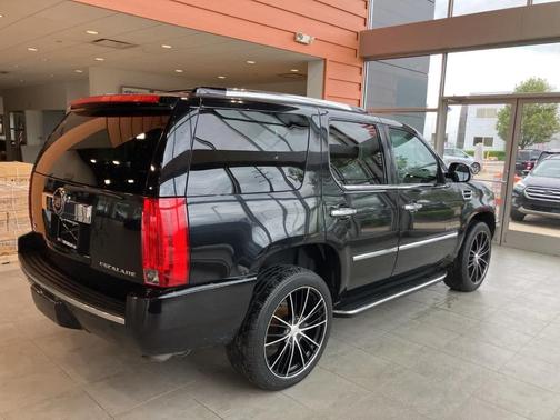 2012 Cadillac Escalade Luxury