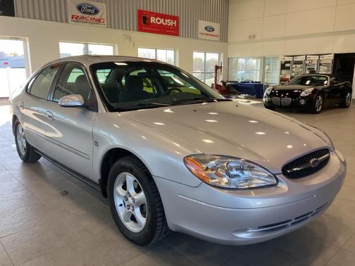 2000 Ford Taurus SES