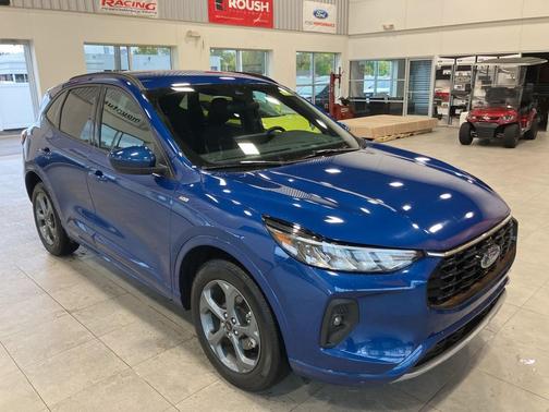 2023 Ford Escape ST-Line Select