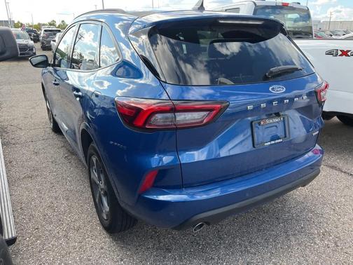 2023 Ford Escape ST-Line Select