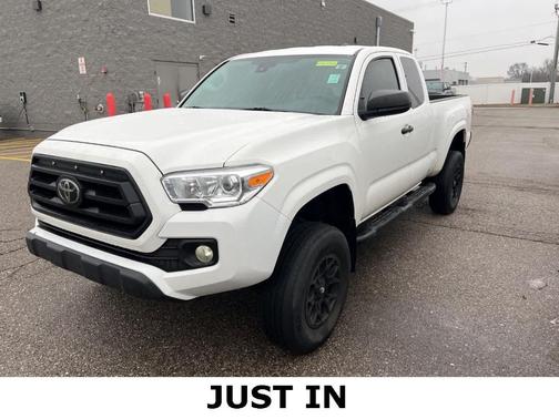 2022 Toyota Tacoma SR