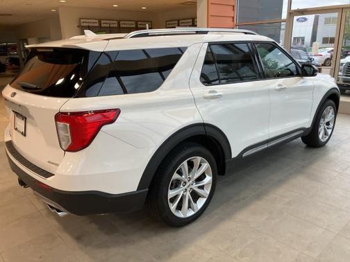 2022 Ford Explorer Platinum