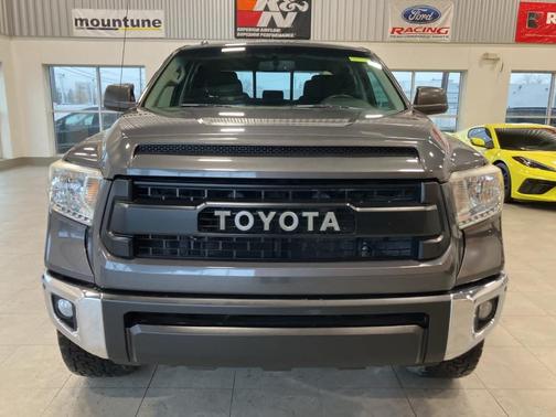 2016 Toyota Tundra SR