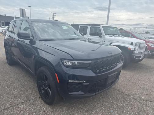 Midnight Sky 2024 Jeep Grand Cherokee Limited