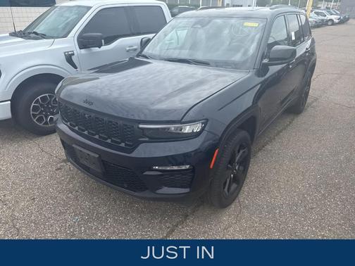 Midnight Sky 2024 Jeep Grand Cherokee Limited