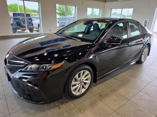 Black 2024 Toyota Camry