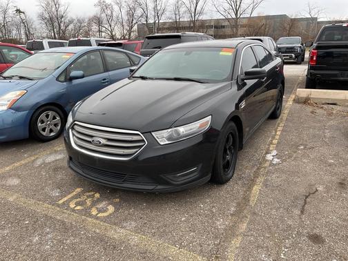2014 Ford Taurus SEL