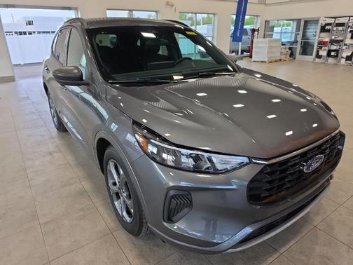 Carbonized Gray Metallic 2023 Ford Escape ST-Line
