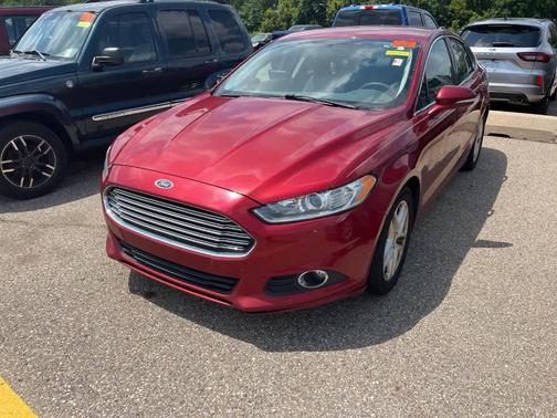 2014 Ford Fusion SE