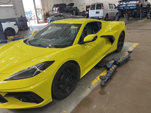2020 Chevrolet Corvette Stingray w/1LT