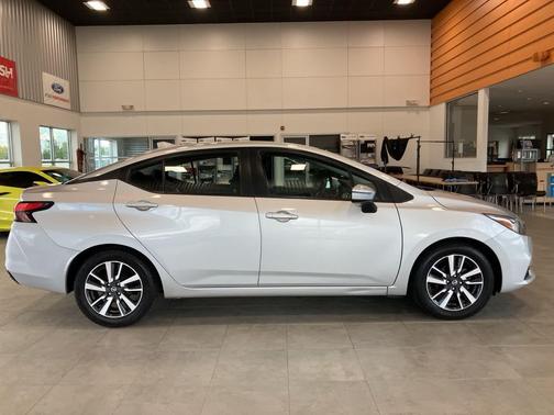 2021 Nissan Versa 1.6 SV