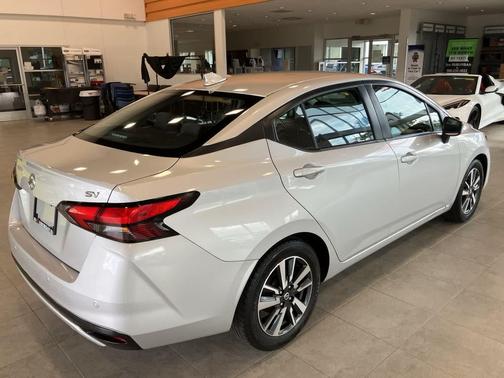 2021 Nissan Versa 1.6 SV