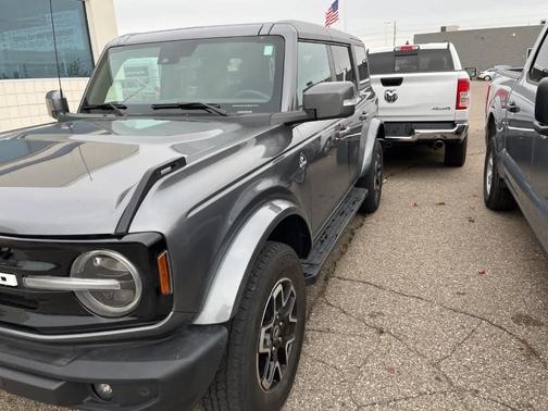 2023 Ford Bronco Outer Banks