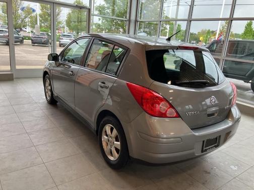 2012 Nissan Versa 1.8 S