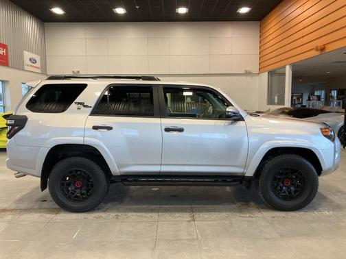 2022 Toyota 4Runner TRD Off Road Premium