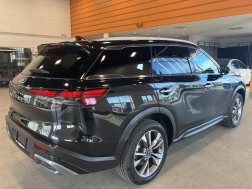 2022 INFINITI QX60 Luxe