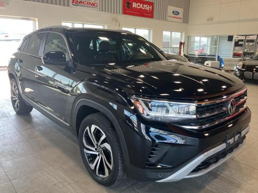2022 Volkswagen Atlas Cross Sport 2.0T SEL