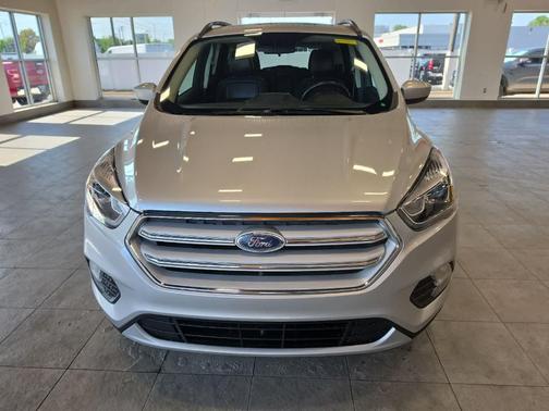 Ingot Silver Metallic 2019 Ford Escape SEL
